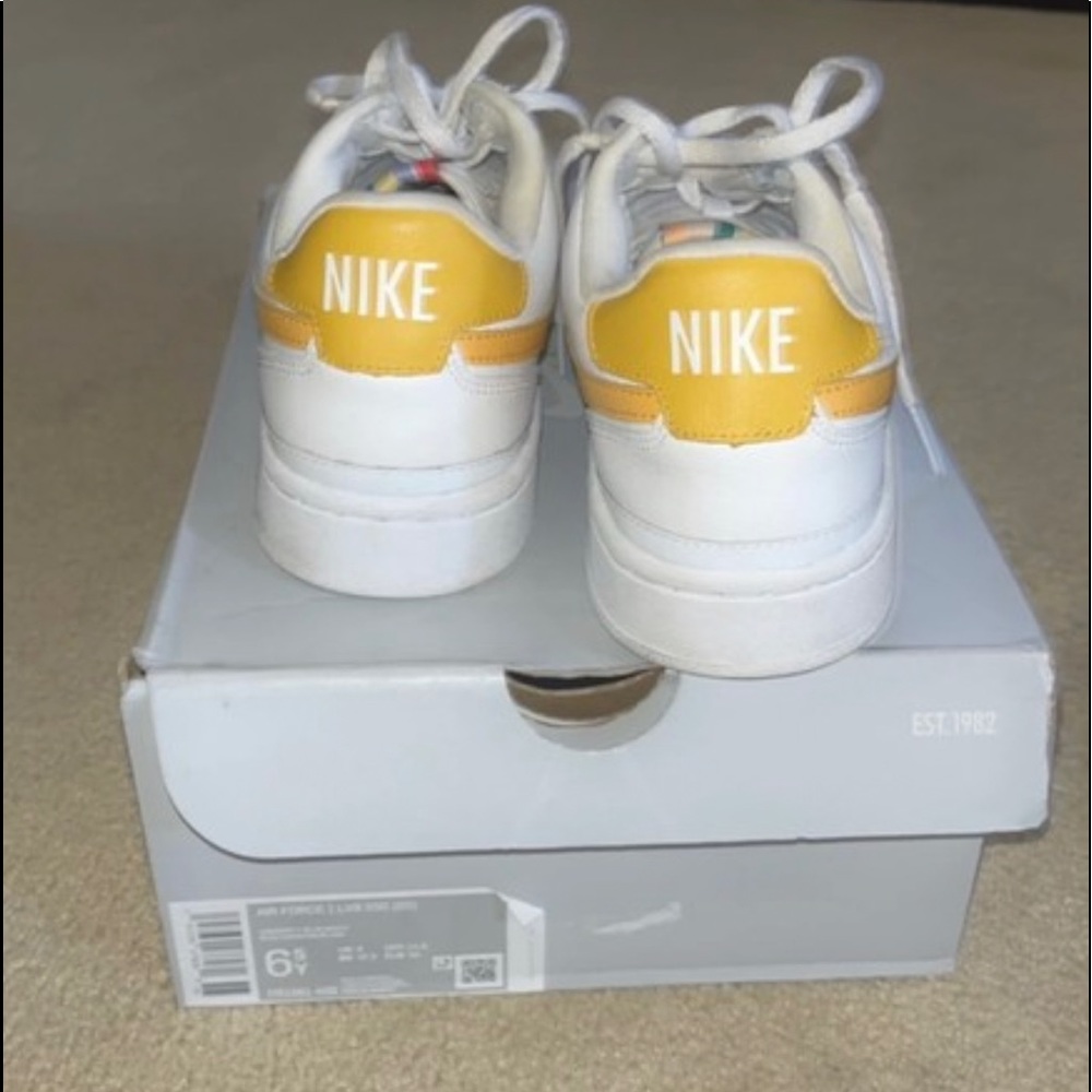 Nike courtz are in new condition minor markings on shoes but will be cleaned